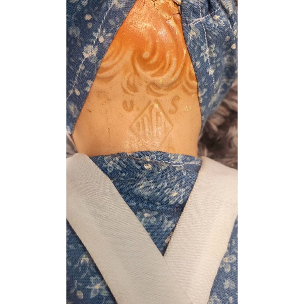 Antique Hendren doll  - Picture 2 of 6